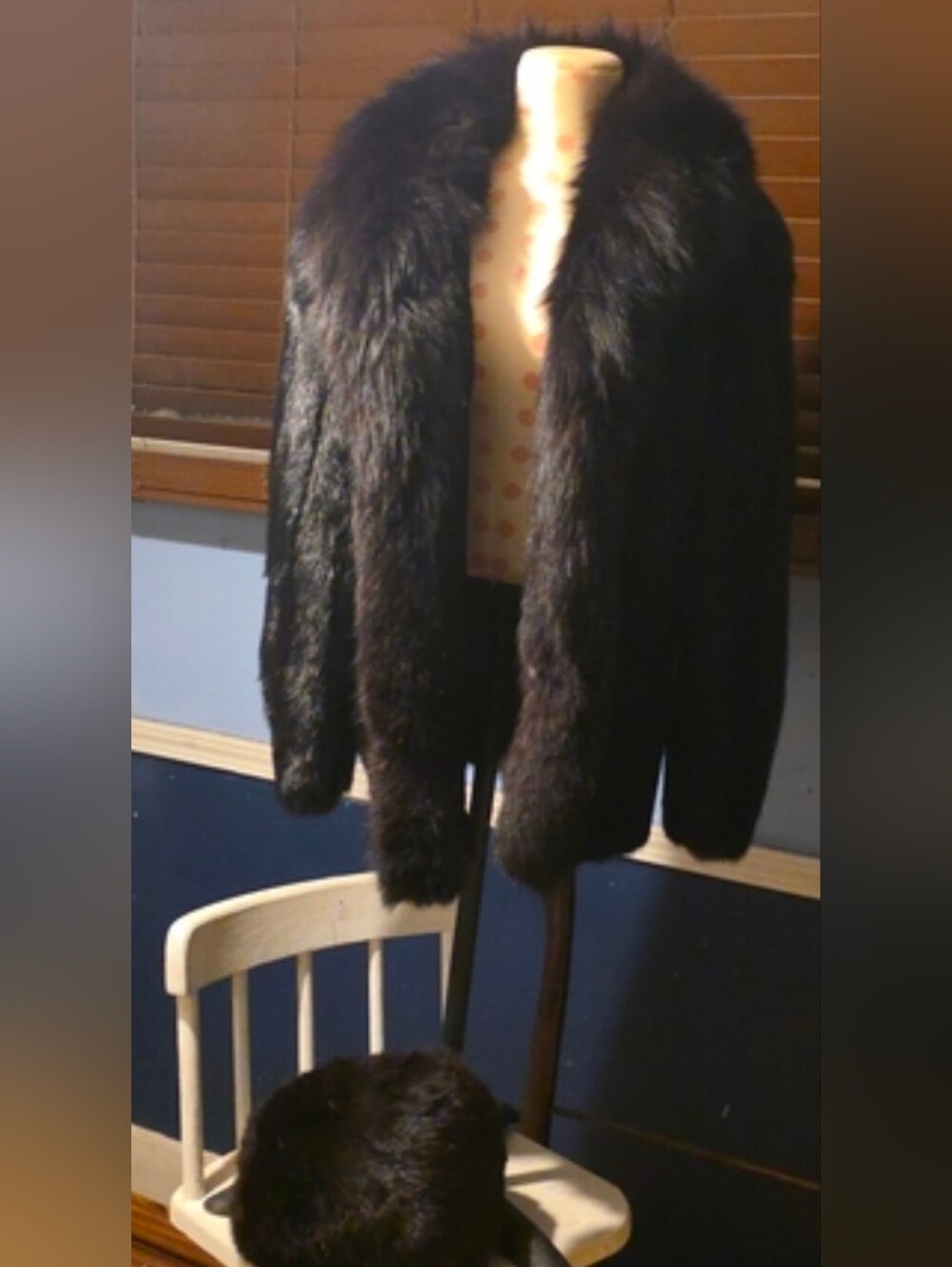 Yielding Luxury Black Mink fur Women